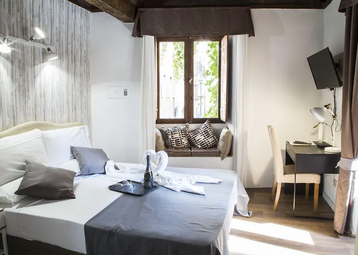 Do-Do Navona Suites Rome