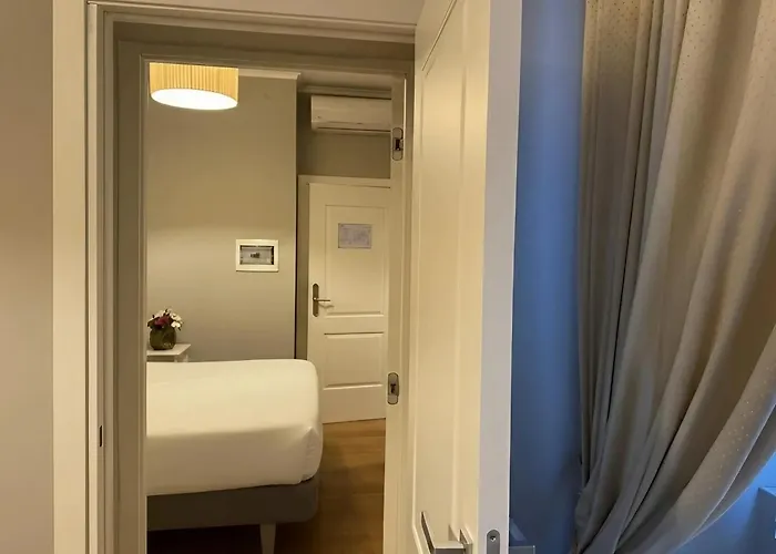 Gravina Suite Frattina Rome