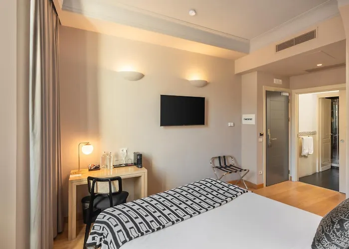 The Couper Piazza Di Spagna Rome