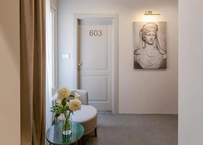 Palazzo Venere Hotel Rome