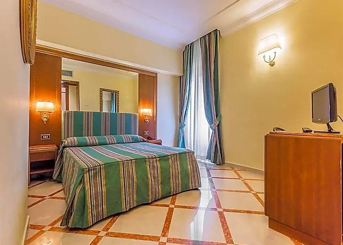 Raeli Hotel Noto Rome