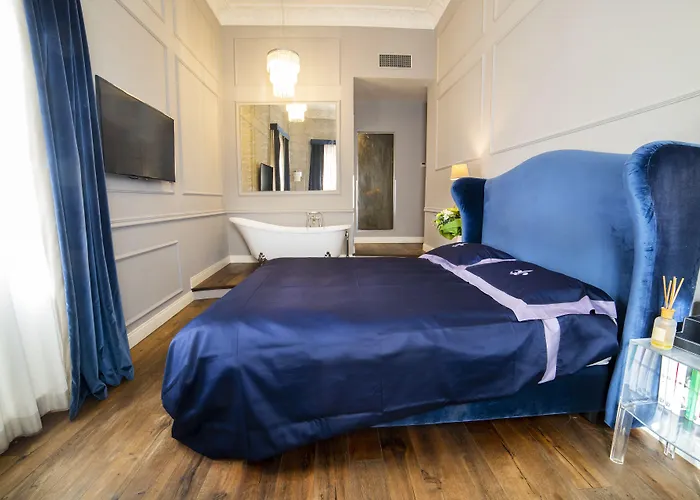 Relais San Lorenzo In Lucina Rome
