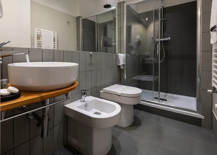 Tula Inn Rome