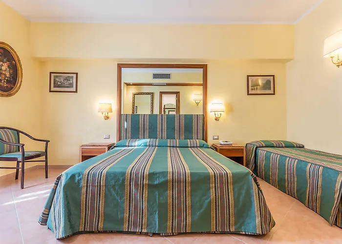 Raeli Hotel Lux Rome